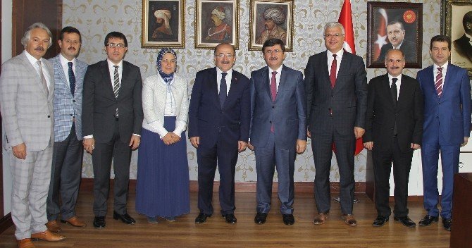Vali Öz’den Veda Ziyaretleri