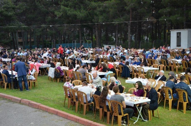 Başkan Şahin’den Şehit Yakınları Ve Gazilere İftar