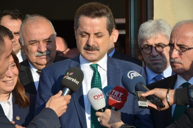 Bakan Çelik: "450 Milyon Liralık Ayni Kaynağı Vereceğiz"