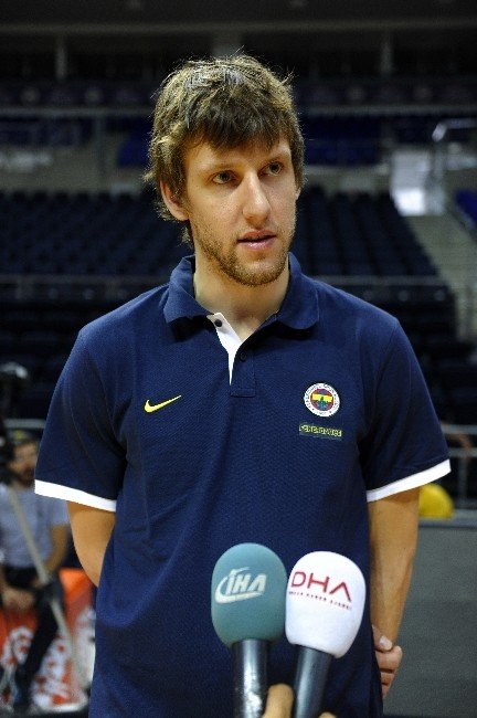 Vesely: “Kalıp Kalmayacağım Belli Değil”