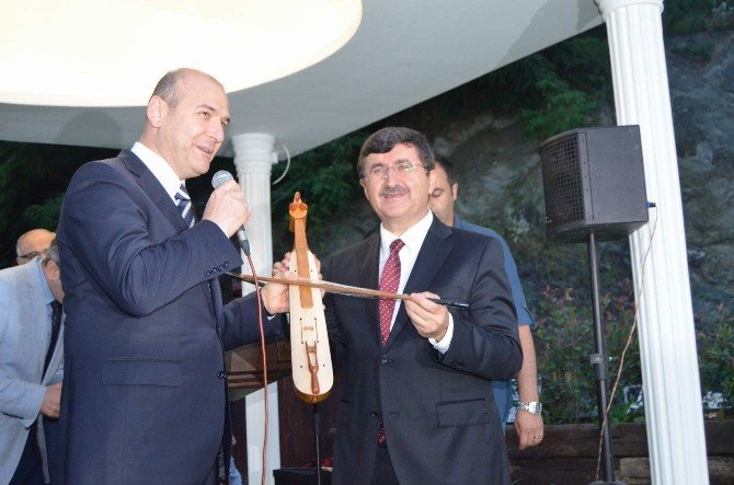 Trabzon Valisi Abdil Celil Öz İçin Veda Yemeği