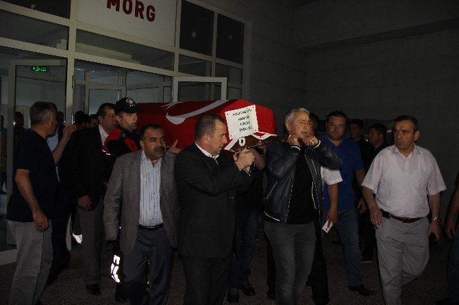 Trafik Kazasında Hayatını Kaybeden Polis Dualarla Memleketine Uğurlandı