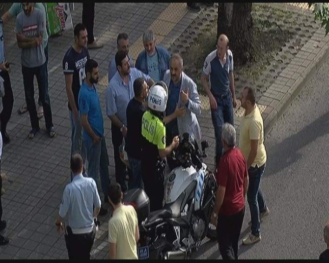 Trafik Polisinin Tutumu Of Eski Belediye Başkanını Çileden Çıkardı