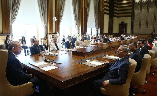 Cumhurbaşkanı Erdoğan Çocuklarla Buluştu