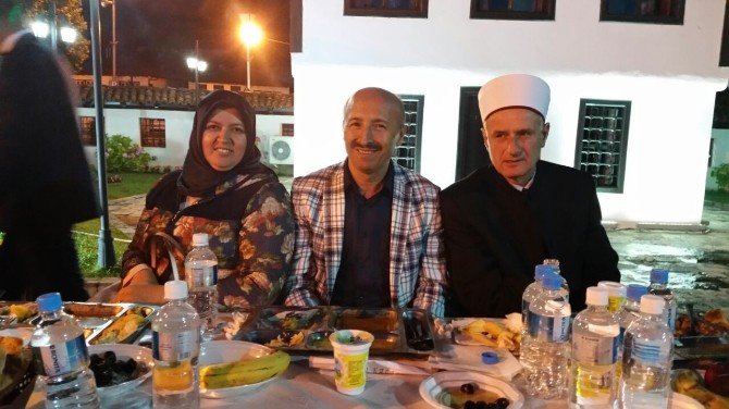Sultangazi Belediyesi, Mehmet Akif’in Doğduğu Şehirde İftar Verdi