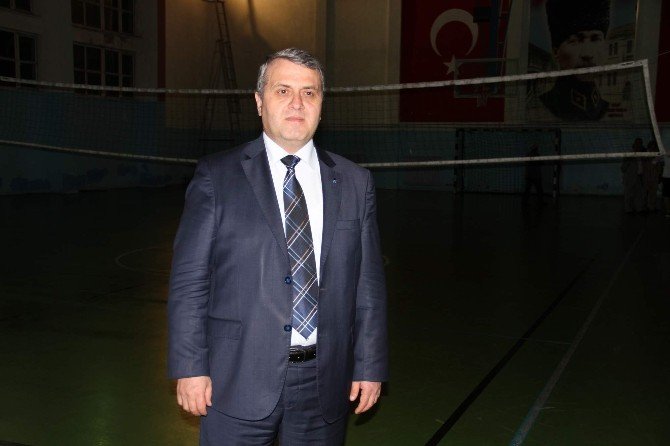 Bülent Akay, İnline Hokey Milli Takımının Yozgat Kampını Ziyaret Etti