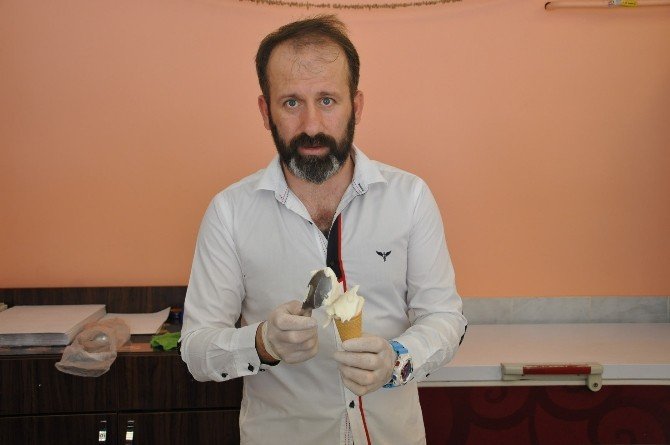 (Haber Özel) Uzmanlar İftardan Sonra Şerbetli Tatlı Yerine Dondurma Önerdi