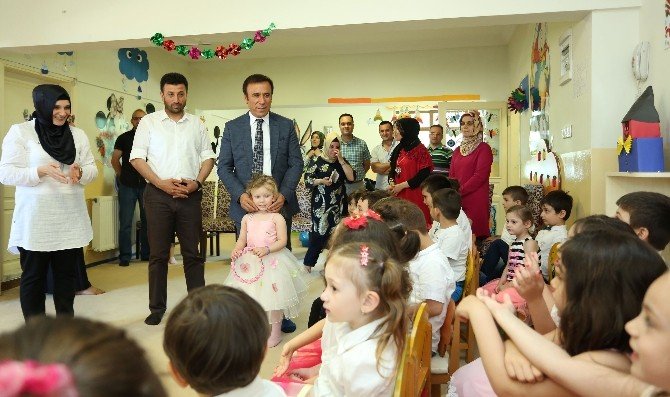 Başkan Genç, Öğrencilerin Karne Heyecanına Ortak Oldu