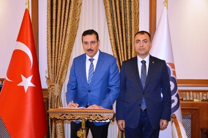 Bakan Tüfenkci’den Vali Toprak’a ‘Hayırlı Olsun’ Ziyareti