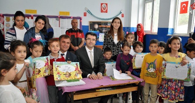 Gümüşhane’de 20 Bin 335 Öğrenci Karne Aldı