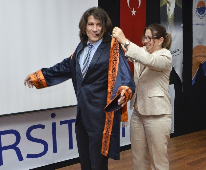 Sinop Üniversitesi’nin Akademik Yükselme Töreni