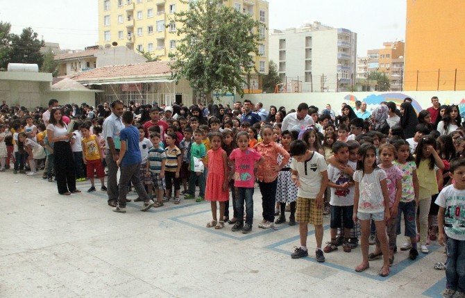 Terör Mağduru Öğrencilerin Karne Heyecanı