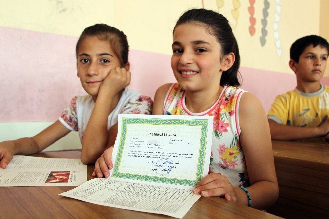 Silopili Öğrencilerin Karne Mutluluğu