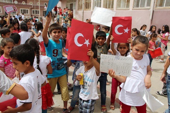 Silopili Öğrencilerin Karne Mutluluğu