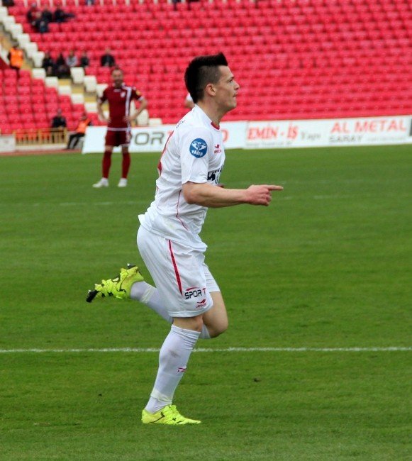 Balıkesirspor’da Ante Erceg İle Yollar Ayrılıyor