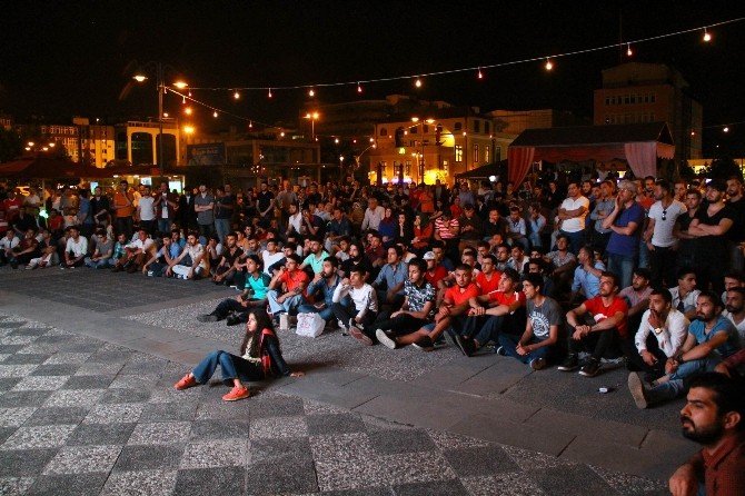 Bulvar Avm’de Dev Ekranda Milli Maç Heyecanı