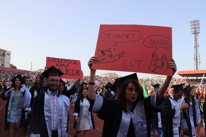 Çomü’den ’Renkli’ Mezuniyet