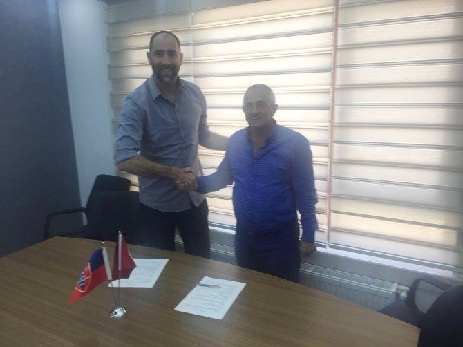 Kardemir Karabükspor Hırvat İgor Tudor İle Protokol İmzaladı