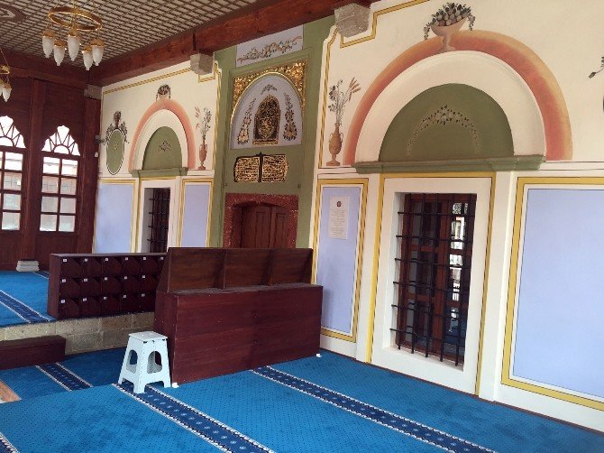 Tarihi Yaşar Bey Camii Restore Edilip İbadete Açıldı