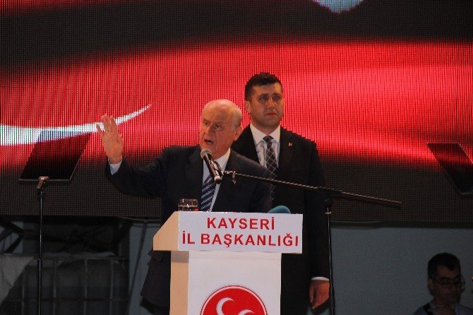 Mhp Genel Başkanı Devlet Bahçeli Kayseri’de Partililerle İftar Açtı