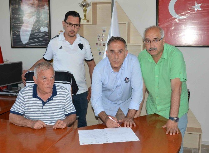 Ortaca Belediyespor Ümit Öztekin İle İmzayı Attı
