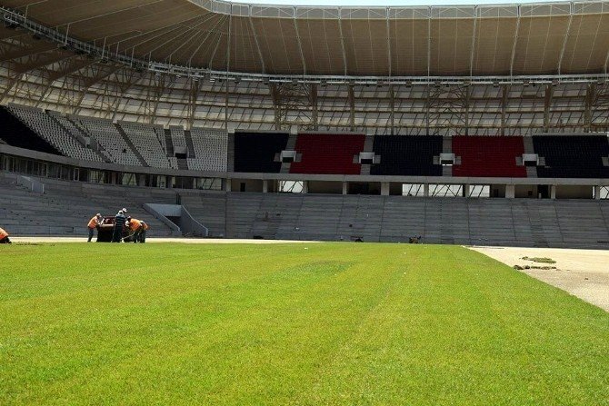 Gap Arena’da Çim Serme İşlemi Başladı