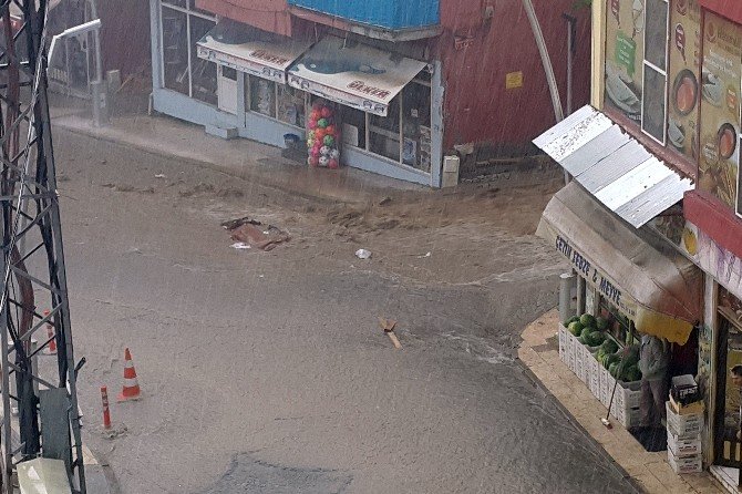 Gümüşhane’de Etkili Yağmur