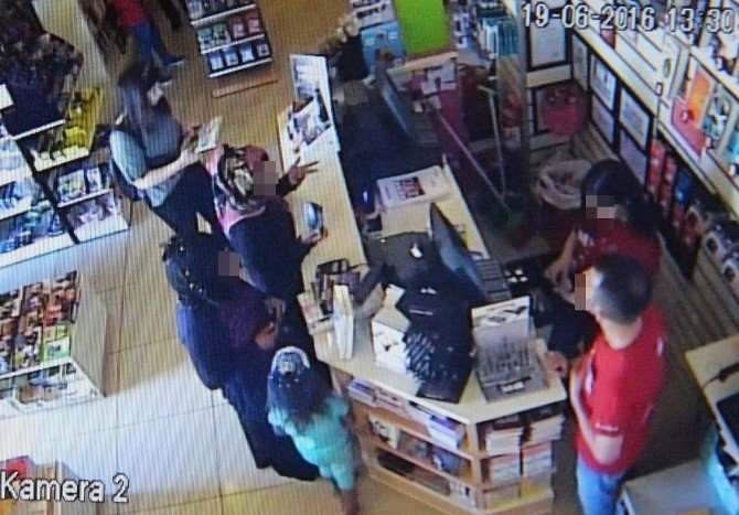 Kitapçıdan Tırnakçılık Yöntemiyle Dolandırıcılık