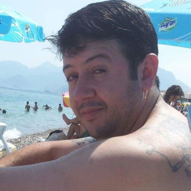 14 Yıllık Karısını 14 Yerinden Bıçaklayarak Öldürdü