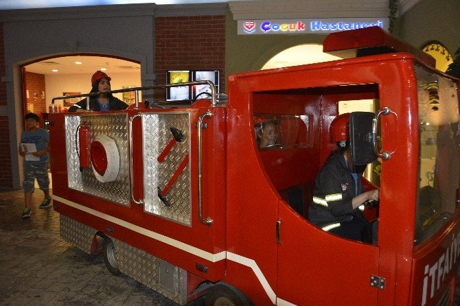 Karnesini Alan Minopolis’e Koştu