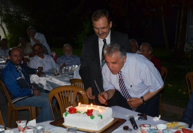 Kaymakam, Doğum Gününde Emekliye Ayrıldı
