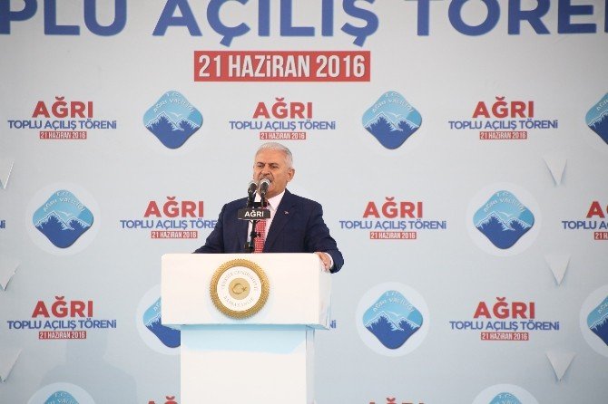 Başbakan Yıldırım: “Yolları Böldük Milleti Birleştirdik”