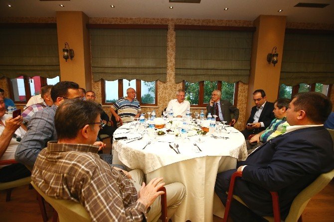 Aziz Yıldırım Düzce’de İftara Katıldı