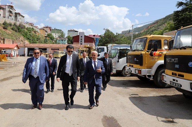 Vali Memiş İl Özel İdaresi’ni Ziyaret Etti