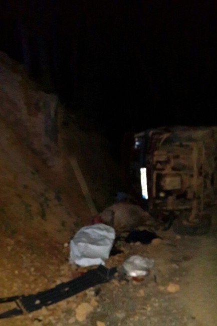 Gümüşhane’de Trafik Kazası: 1 Ölü, 2 Yaralı