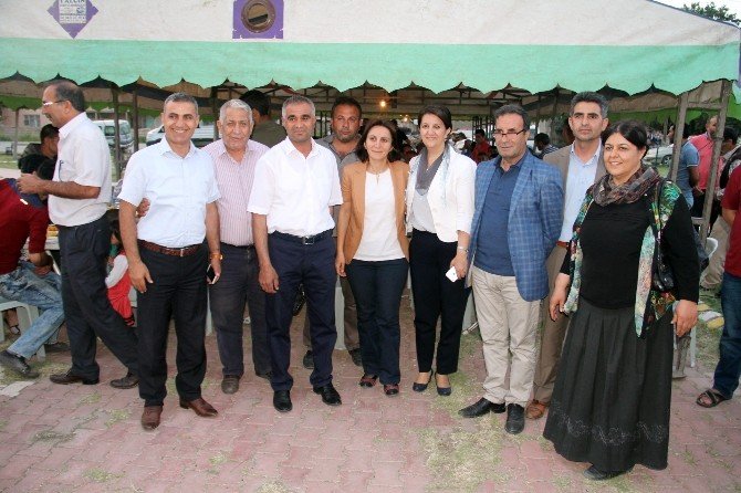 Hdp’li Pervin Buldan Iğdır’da