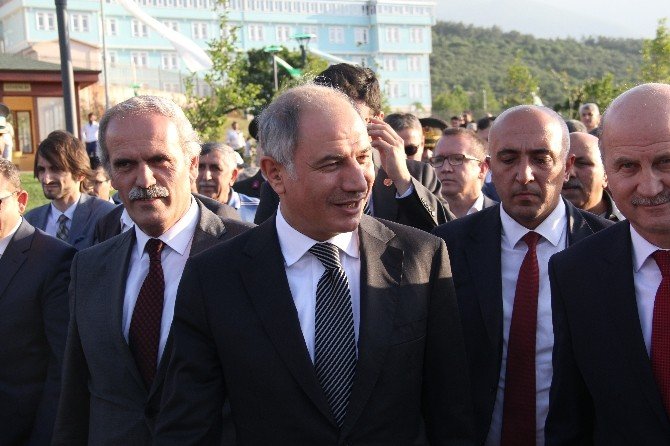 Bakan Ala: "Biz Garantili Demokrasi İçin Başkanlık Diyoruz"