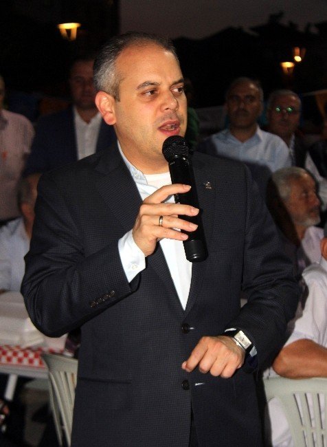 Bakan Kılıç Kavak’ta Binlerce Kişi İle İftar Yaptı