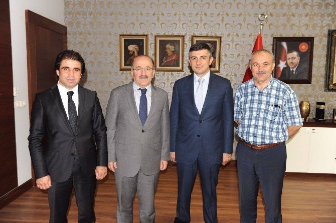 Karakullukçu’dan Gümrükçüoğlu Ve Baykal’a Ziyaret