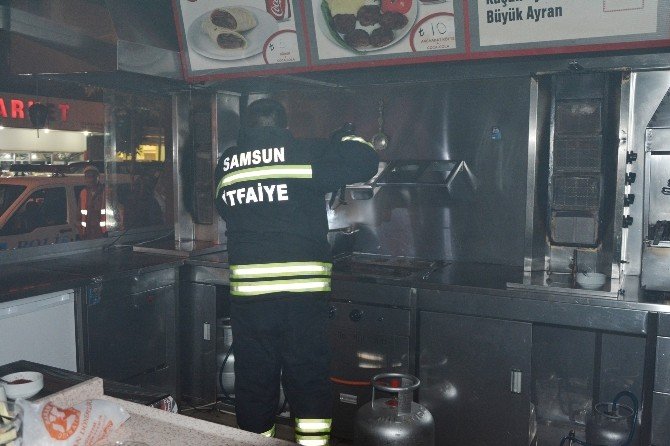 Ocakta Unutulan Yemek İtfaiye Ekiplerini Harekete Geçirdi