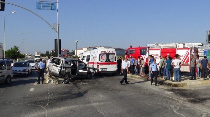 Silivri’de Trafik Kazası: 3 Yaralı