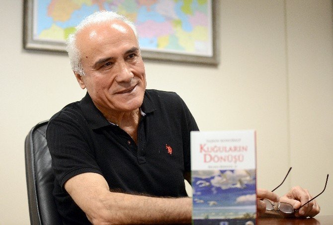 Taşkın Konuralp’in Eseri “Kuğuların Dönüşü” Okurlarıyla Buluştu