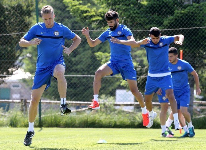 Osmanlıspor Güç Depoluyor
