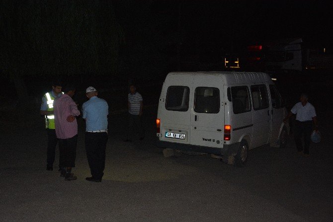 Erbaa’da Motosikletle Kamyonet Çarpıştı: 1 Yaralı