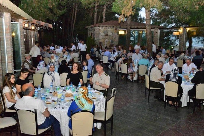 Garnizon Komutanlığı’ndan Şehit Yakınları Ve Gazilere İftar