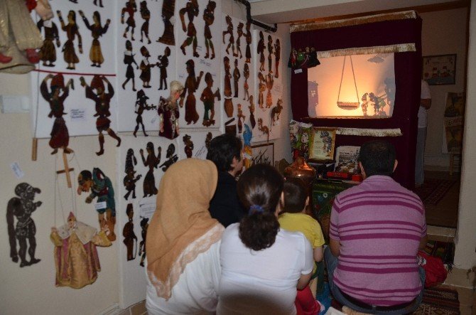 Karagöz Oyunu Discovery Kanalda Belgesel Oluyor