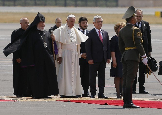 Papa Francis Ermenistan’da