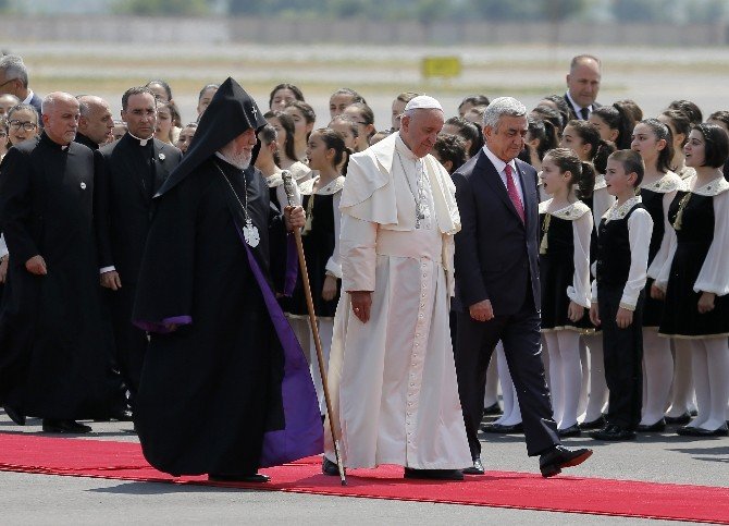 Papa Francis Ermenistan’da