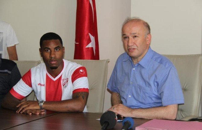 Boluspor, Hollandalı Santrafor Poepon’u Renklerine Bağladı