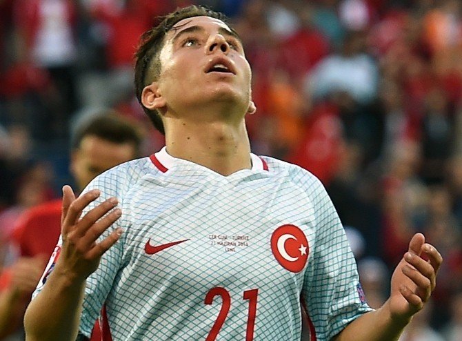 Emre Mor, Memleketi Uşak’ta Da İlgi Odağı